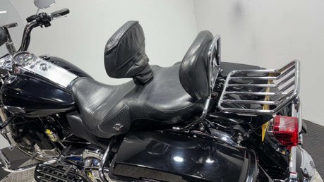 Harley-Davidson Touring 1690 FLHRC ROADKING CLASSIC 2012 TO MANY EXTRAS 21' WHEEL 31