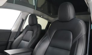 Tesla Model Y RWD 4 New Tyres Comfort Suspension 1 Owner GROK AI Ryzen Adaptive LEDs VATQ 13