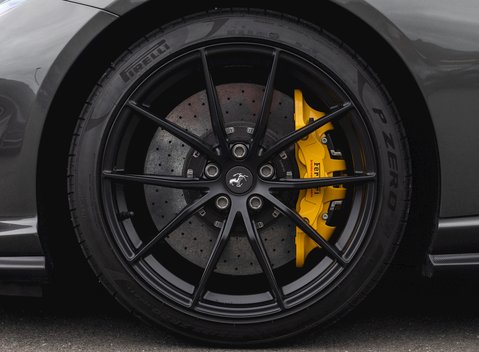 Ferrari 812 Superfast 10