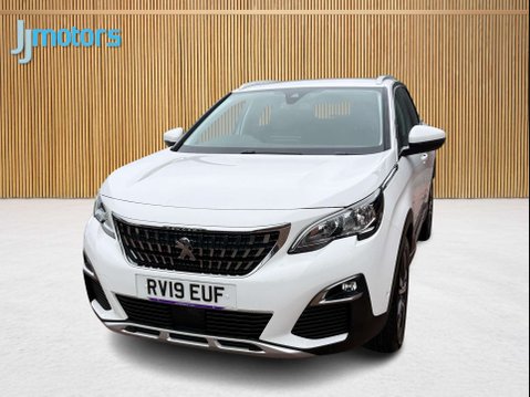 Peugeot 3008 1.2 PureTech Allure SUV 5dr Petrol Manual Euro 6 (s/s) (130 ps) 32