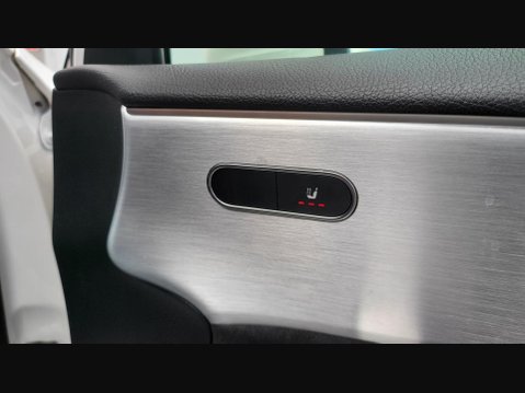 Mercedes-Benz A Class A 250 AMG LINE PREMIUM 22