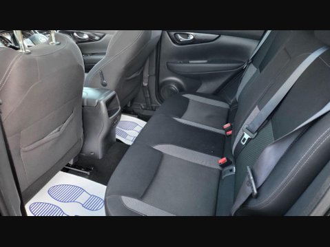 Nissan Qashqai DIG-T N-CONNECTA 21