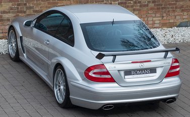 Mercedes-Benz CLK DTM AMG 9
