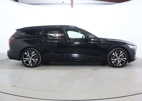 Volvo V60 2.0 V60 R-Design T6 Recharge AWD Auto 4WD 5dr 14