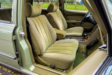 Mercedes-Benz S Class 450 SEL 6.9 22