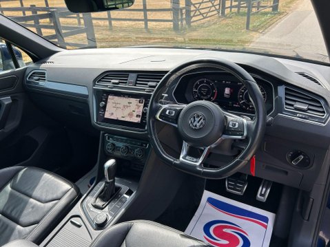 Volkswagen Tiguan 2.0 TDI R-Line DSG 4Motion Euro 6 (s/s) 5dr 16