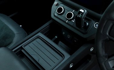 Land Rover Defender 110 V8 20