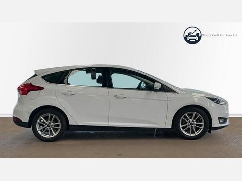 Ford Focus 1.0T EcoBoost Zetec Euro 6 (s/s) 5dr 3