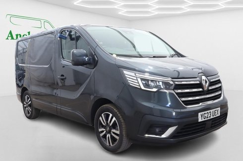 Renault Trafic SWB L1H1 Low Roof Sport SL28 Air Con Alloys Sensors Cam EURO 6