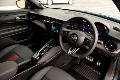 Alfa Romeo Junior TB IBRIDA DCT