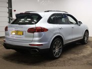Porsche Cayenne 3.0 Cayenne D Platinum Edition V6 Tiptronic S A 4WD 5dr 11