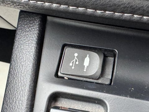 Toyota Auris 1.8 VVT-h Business Edition Touring Sports CVT Euro 6 (s/s) 5dr (Safety Sens 25