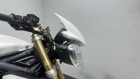 Triumph Street Triple 2016 66 plate 13k new MOT serviced quickshifter and exhaust 48