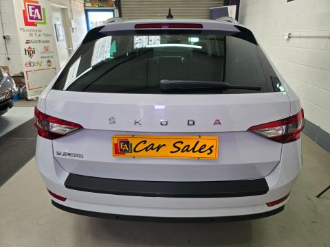 Skoda Superb 2.0 TDI SE Technology DSG Euro 6 (s/s) 5dr 8