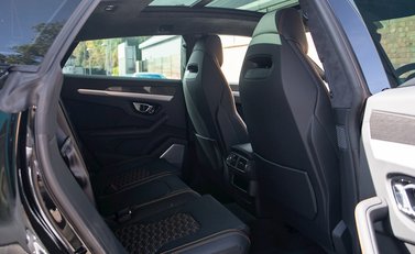 Lamborghini Urus 15