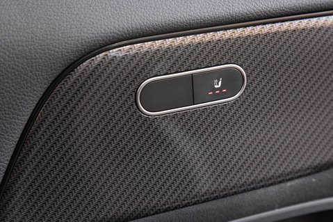 Mercedes-Benz GLA Class GLA 200 AMG LINE EXECUTIVE 15