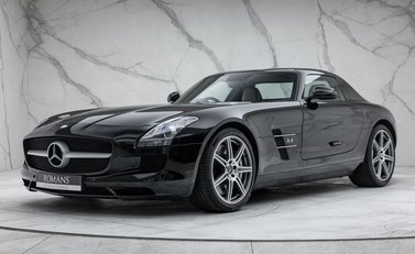 Mercedes-Benz SLS AMG 1