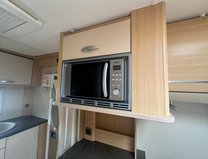 Bessacarr E 5 Berth | 4 Belts | Dinette | Rear Kitchen| Side Bathroom | Vanlux 13