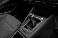 Volkswagen Golf LIFE TSI 37