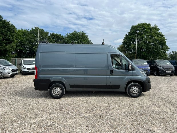 Citroen Relay MWB L2H2 (SOLD) Medium Roof Enterprise 350 Air Con Sensors EURO 6 NO VAT 5