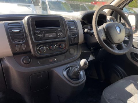 Renault Trafic 1.6 dCi 27 Business+ Panel Van 5dr Diesel Manual SWB Standard Roof Euro 5 ( 35
