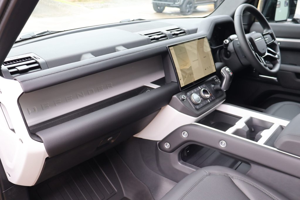 Land Rover Defender 110 D250 HARD TOP  EXPLORE EDITION styled by Seeker with rear seats  22