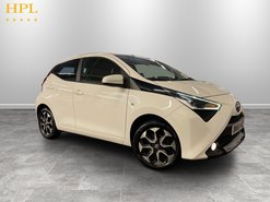 Toyota Aygo 1.0 VVT-i x-plore Hatchback 5dr Petrol x-shift Euro 6 (71 ps)