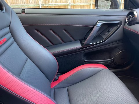 Nissan GT-R 3.8 V6 Recaro Coupe 2dr Petrol Auto 4WD Euro 6 (570 ps) 46