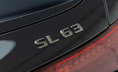 Mercedes-Benz SL Class SL63 AMG PERFORMANCE 36