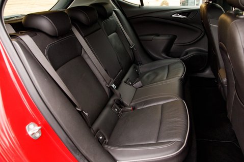 Vauxhall Astra ELITE NAV 29