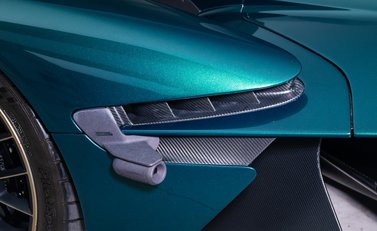 Aston Martin Valkyrie 40