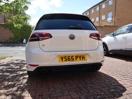 Volkswagen Golf 2.0 Golf R 4WD 5dr 21