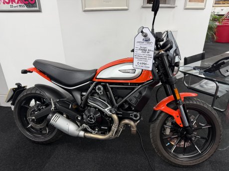 Ducati 800 SCRAMBLER ICON