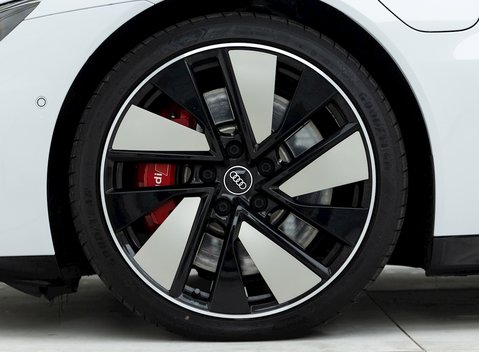 Audi RS E-Tron GT Carbon Vorsprung 8