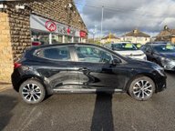 Renault Clio ICONIC TCE 6