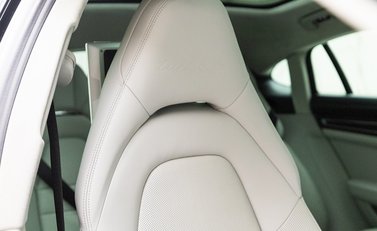 Porsche Panamera Turbo S E-Hybrid Executive 10