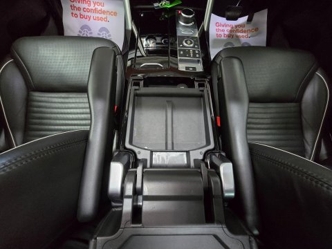 Land Rover Discovery 3.0 TD V6 HSE Luxury Auto 4WD Euro 6 (s/s) 5dr 35