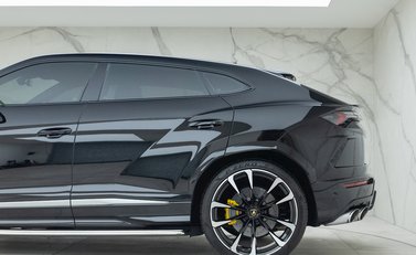Lamborghini Urus 27