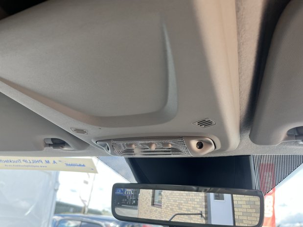 Ford Transit Custom Transit Custom 300 L2 Diesel FWD 2.0 Eco Blue 130ps Low Roof Limited Van 18