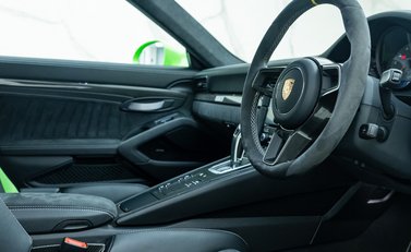 Porsche 911 GT3 RS Weissach (991.2) 10