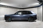 Rolls-Royce Cullinan V12. DYNAMIC PACKAGE. ACTIVE CRUISE. SHOOTING STAR HEADLINER. HUD 8