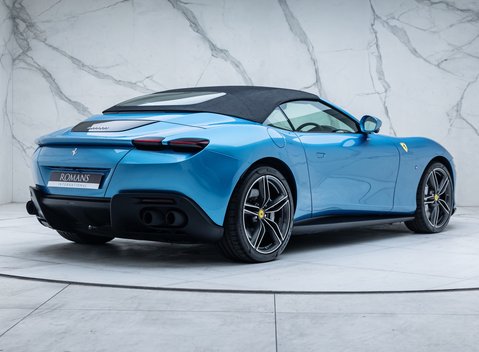 Ferrari Roma SPIDER 13