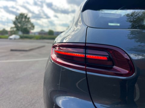 Porsche Macan 3.0 Macan S D Semi-Auto 4WD 5dr 39