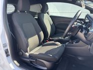 Ford Fiesta Sport Ecoboost 125 ps Panel Van - Sat Nav / Rear Sensors 4