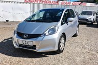 Honda Jazz I-VTEC ES..AUTOMATIC..12 MAIN DEALER SERVICES..1 PREVIOUS KEEPER..STUNNING 3