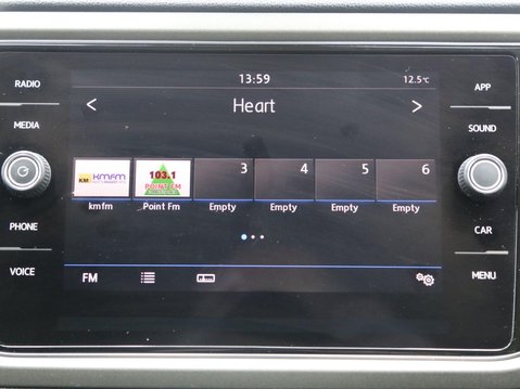 Volkswagen T-Roc 1.0 TSI Design Euro 6 (s/s) 5dr 15