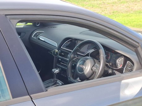 Audi A4 3.0 A4 Black Edition TDI Quattro Auto 4WD 4dr 17