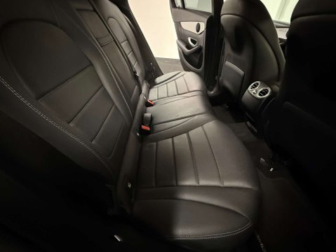 Mercedes-Benz GLC 2.1 GLC 220 D 4Matic AMG Line Auto 4WD 5dr 32