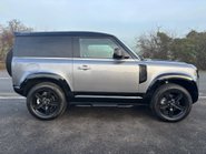 Land Rover Defender 90 D250 Hard Top SE MHEV 8