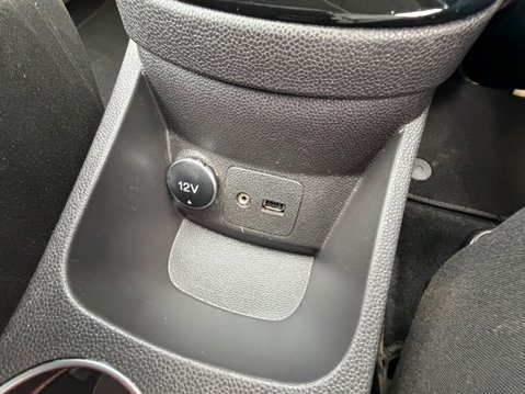 Ford Fiesta TITANIUM - AUTOMATIC 17